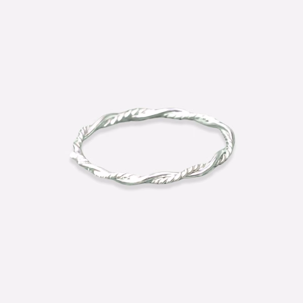 anillo retorcido liso