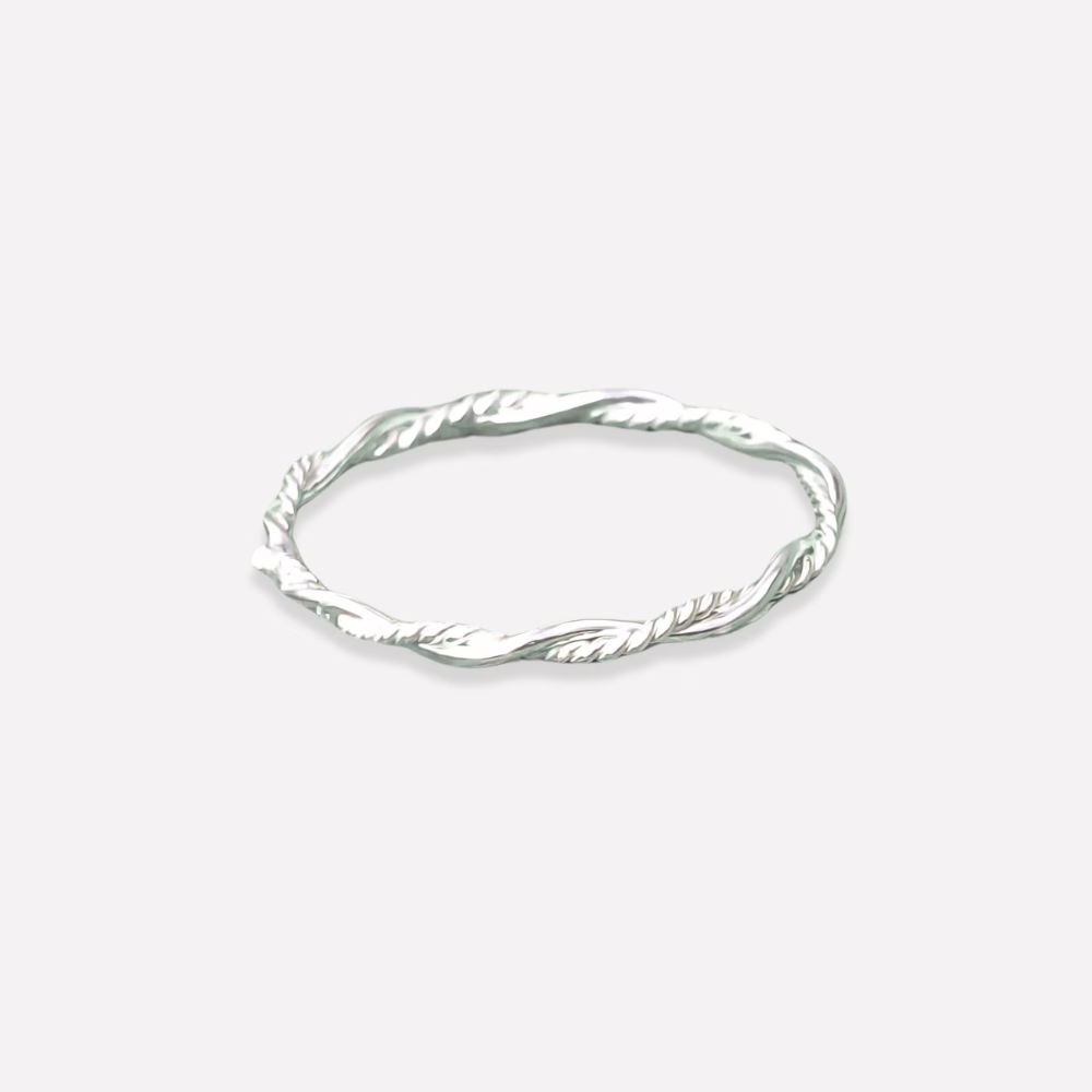 anillo retorcido liso