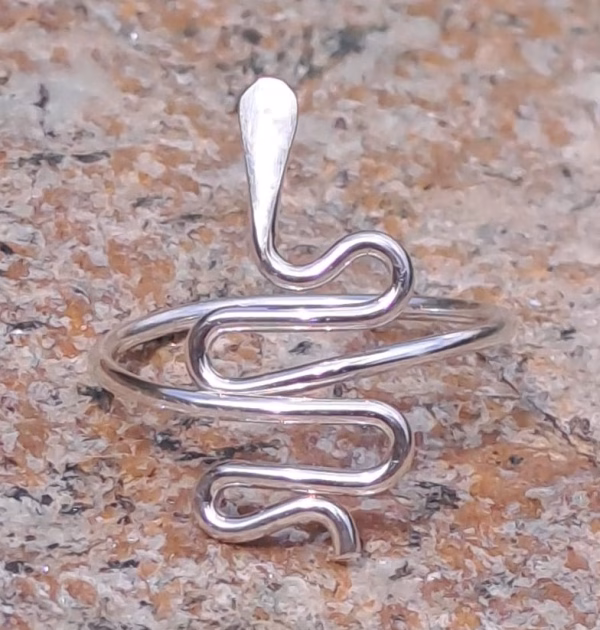 anillo serpiente